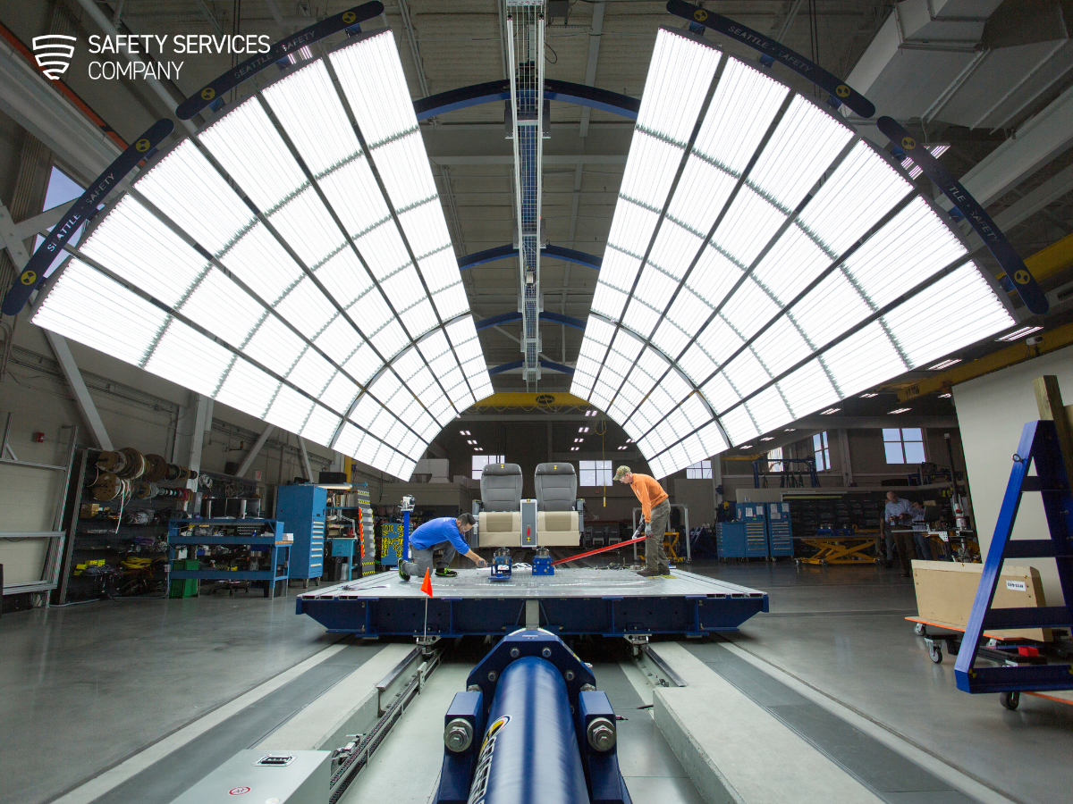 RTX EMEA and ISNetworld® join forces: Contractors in a hangar shown in image