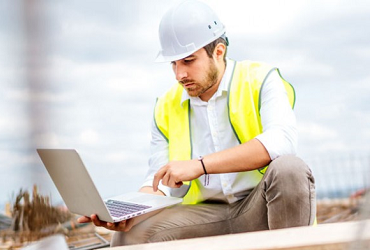 Top 5 Reasons to Maintain Compliance in Contractor Management Accounts